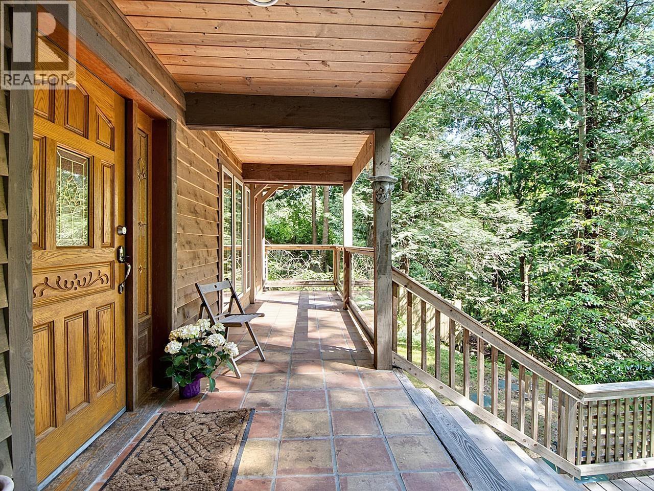 1099 Miller Road, Bowen Island, British Columbia  V0N 1G1 - Photo 2 - R3141167
