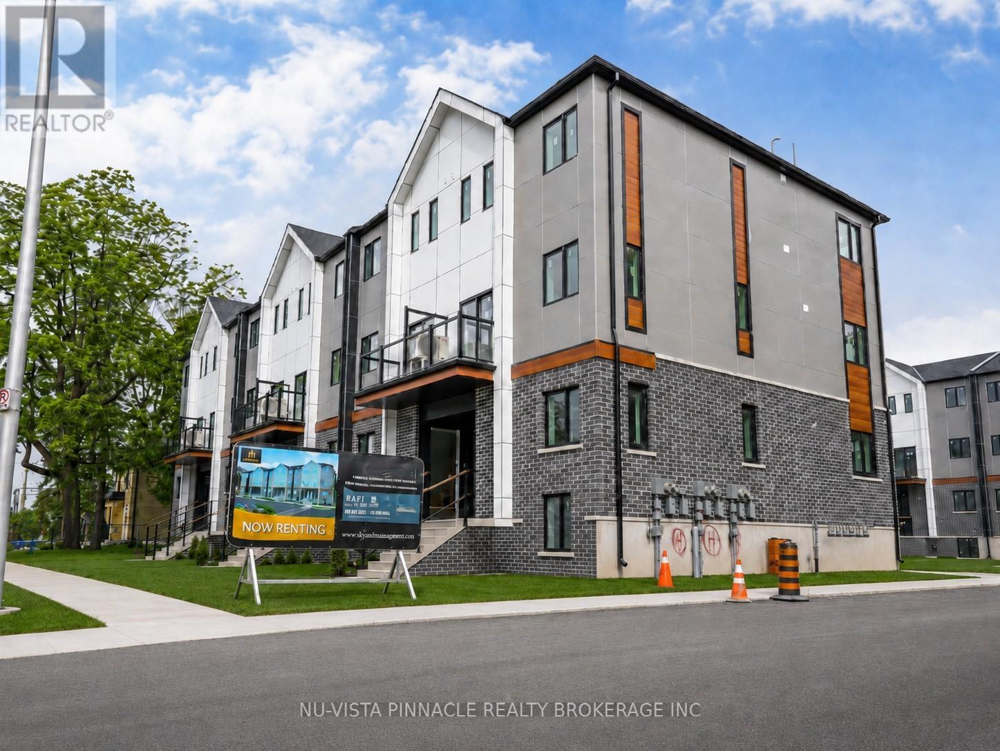 Unit # 3 - 1208 Fanshawe Park Road E, London North, Ontario  N5X 3Z8 - Photo 2 - X13064318