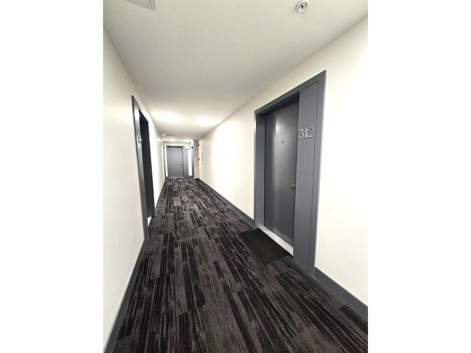 312 2649 James Street, Abbotsford, British Columbia  V2T 3L6 - Photo 2 - R3140621