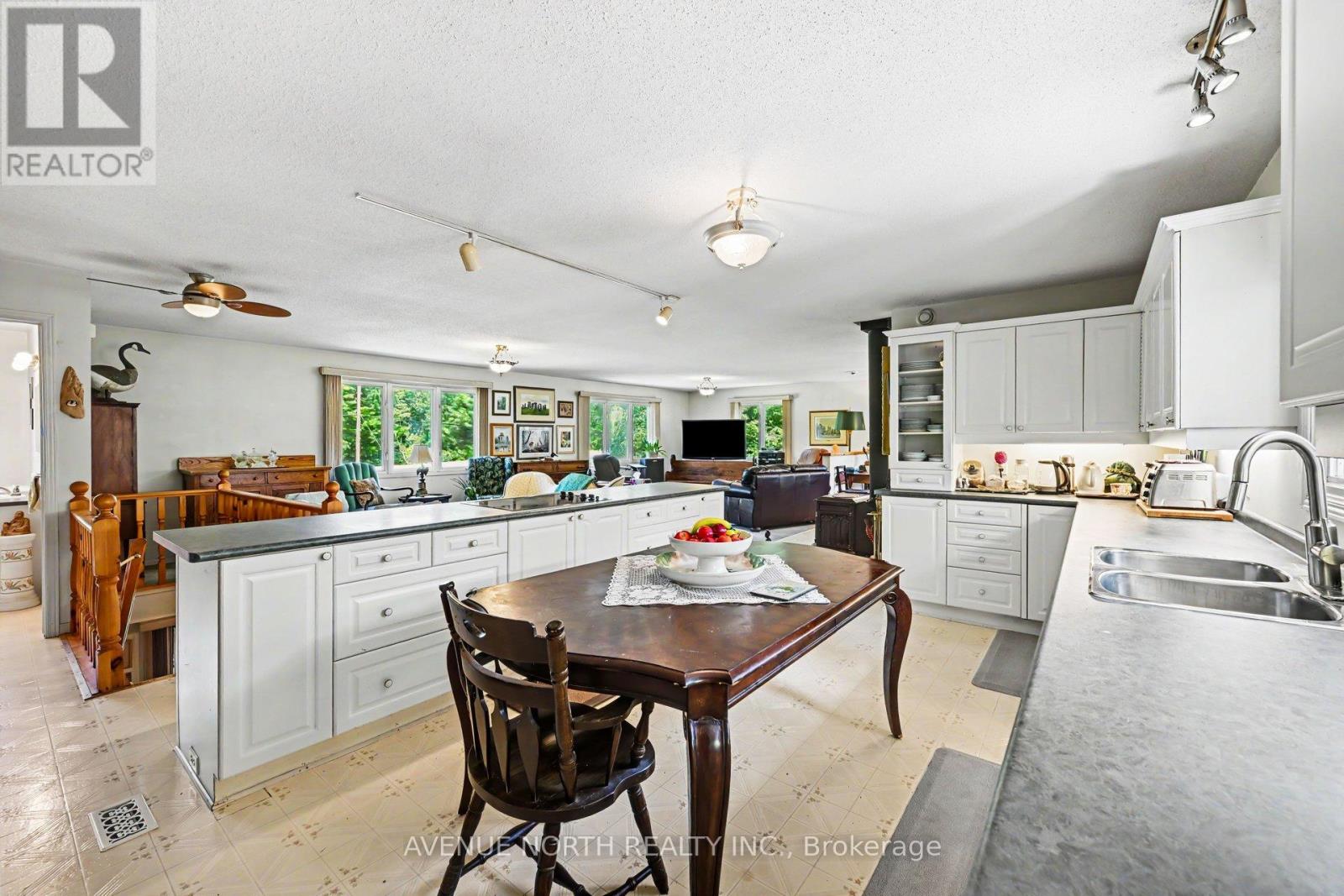 4645 Scotch Line, Tay Valley, Ontario  K7H 3C5 - Photo 12 - X13502512