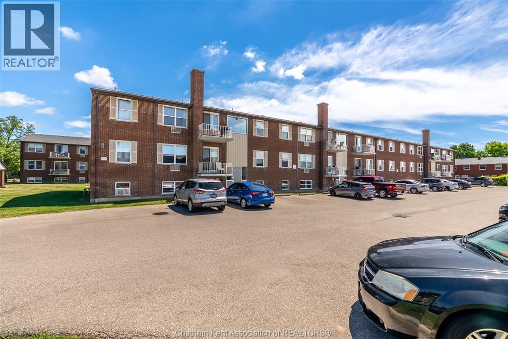 122 Riverview Drive Unit# 130, Chatham, Ontario  N7M 1A5 - Photo 3 - 26014100