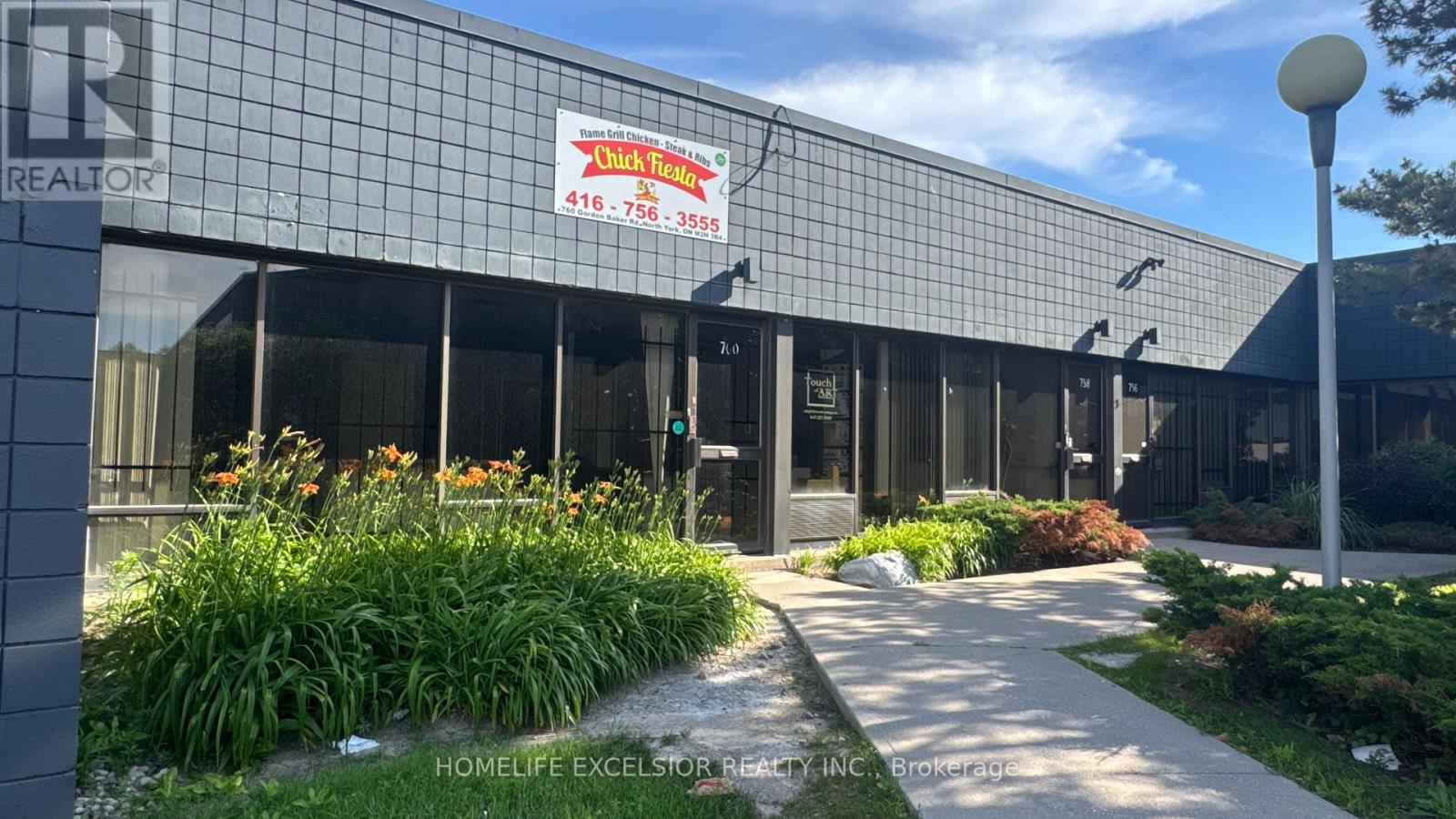 760 Gordon Baker Road, Toronto (Hillcrest Village), Ontario  M2H 3B4 - Photo 3 - C13503394