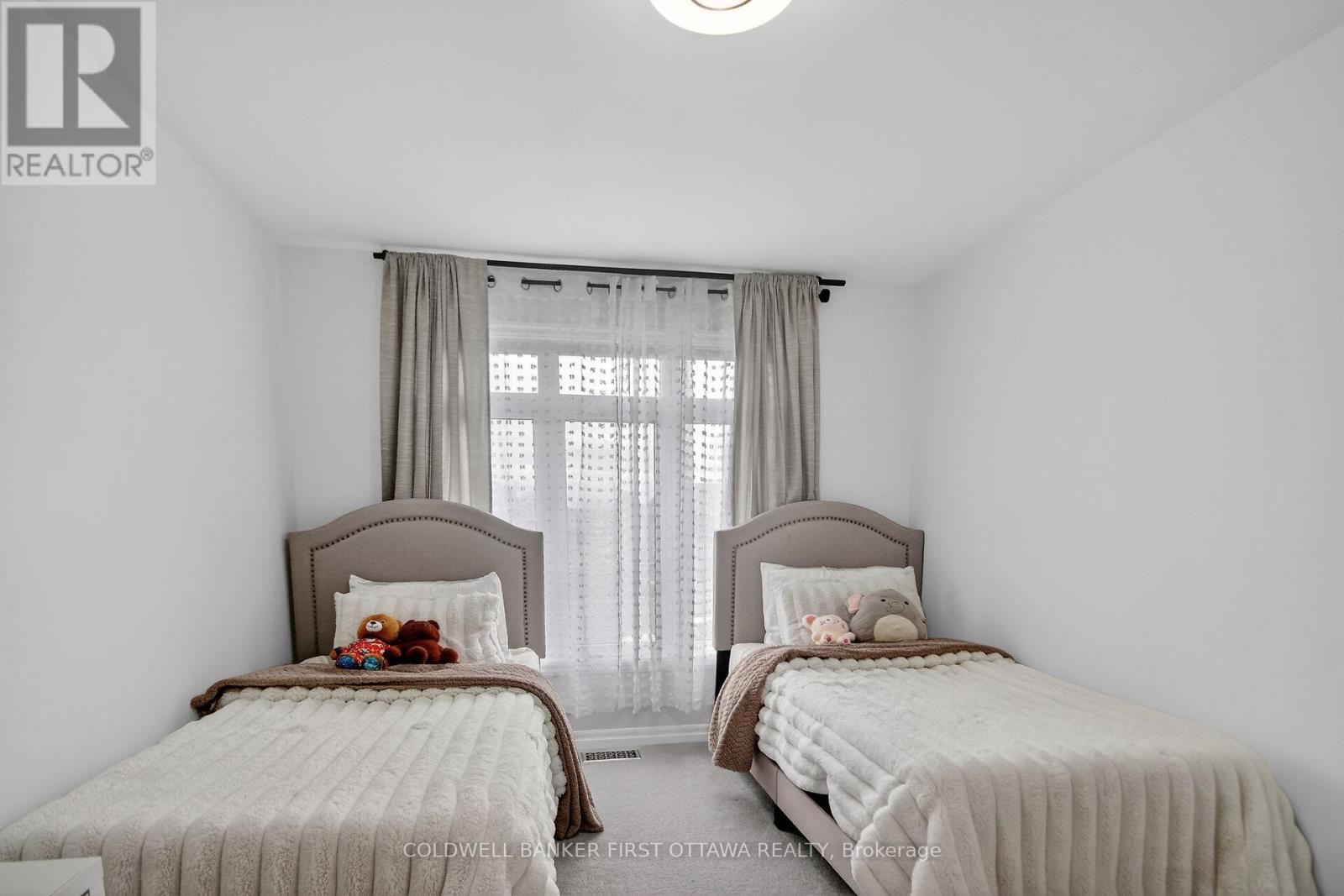 906 Littlerock Street, Ottawa, Ontario  K1T 0N2 - Photo 29 - X13503466