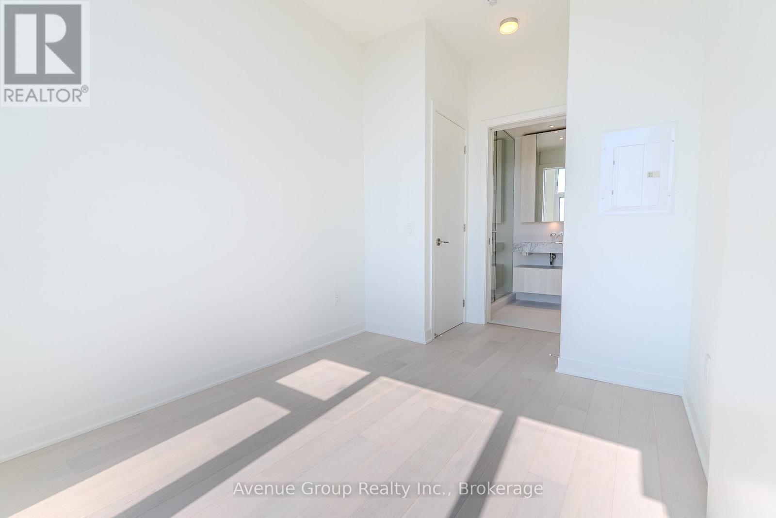 2812 - 11 Yorkville Avenue, Toronto, Ontario  M4W 0B7 - Photo 11 - C13503430