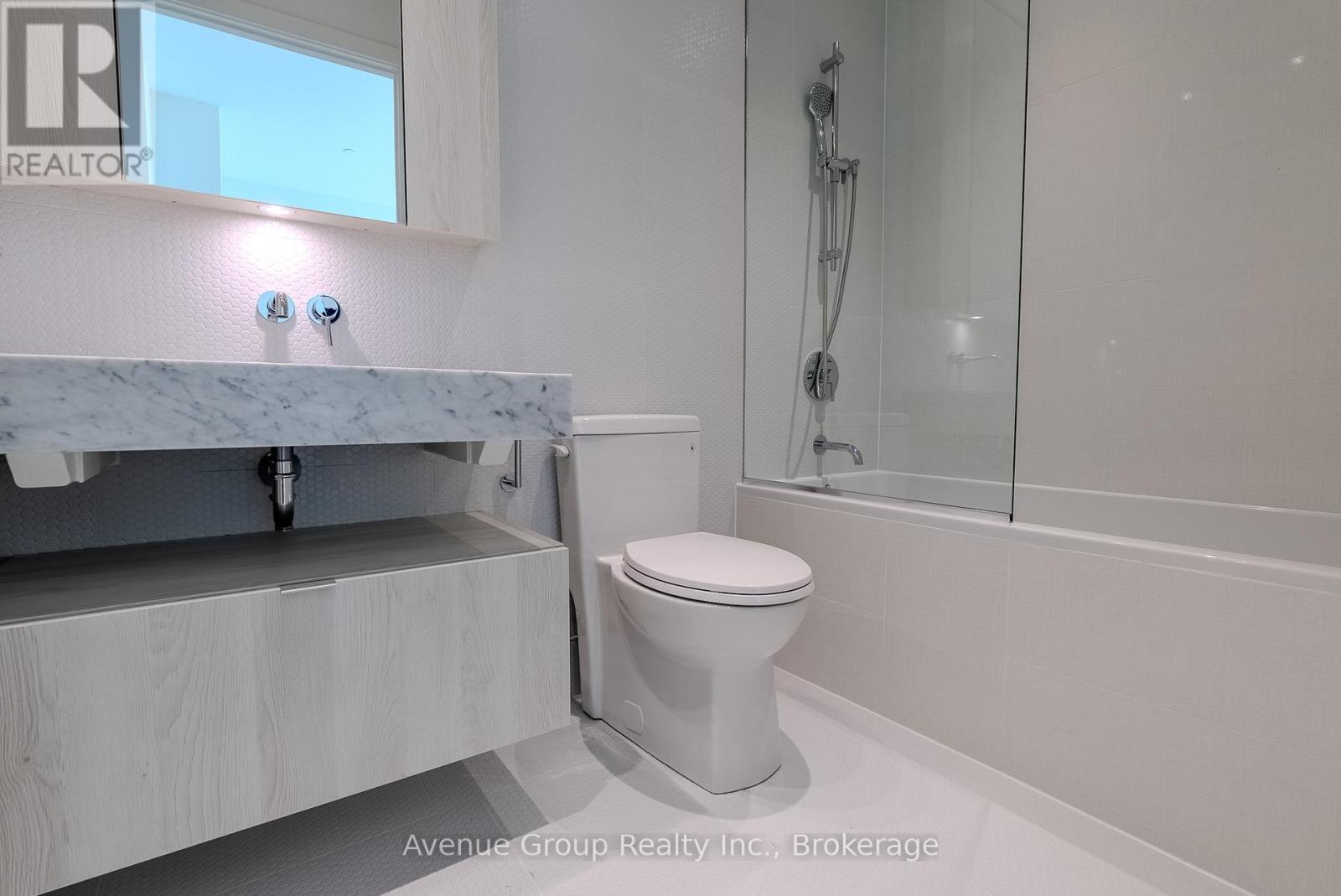 2812 - 11 Yorkville Avenue, Toronto, Ontario  M4W 0B7 - Photo 16 - C13503430