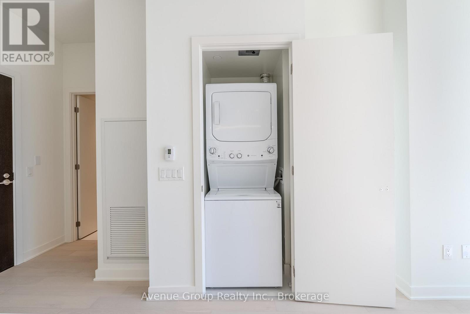 2812 - 11 Yorkville Avenue, Toronto, Ontario  M4W 0B7 - Photo 19 - C13503430
