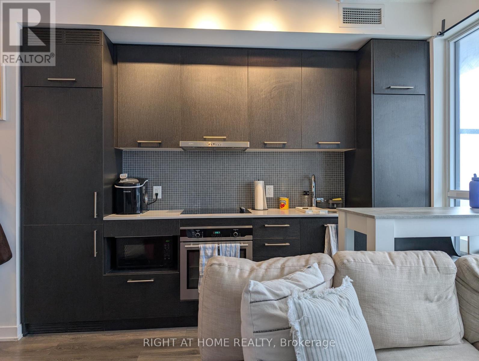 2109 - 87 Peter Street, Toronto, Ontario  M5V 0P1 - Photo 7 - C13503438