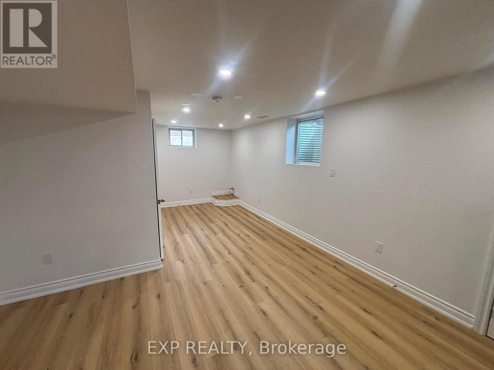 Lower - 564 Central Park Boulevard N, Oshawa, Ontario  L1G 6A4 - Photo 3 - E13503412