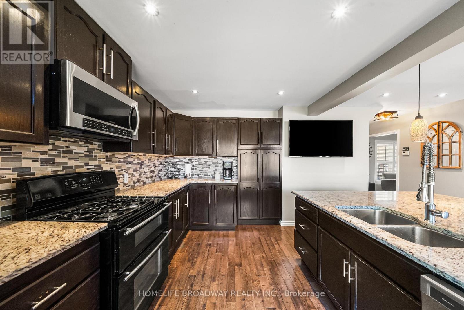 64 Bonnycastle Drive, Clarington, Ontario  L1C 4S8 - Photo 15 - E13503432
