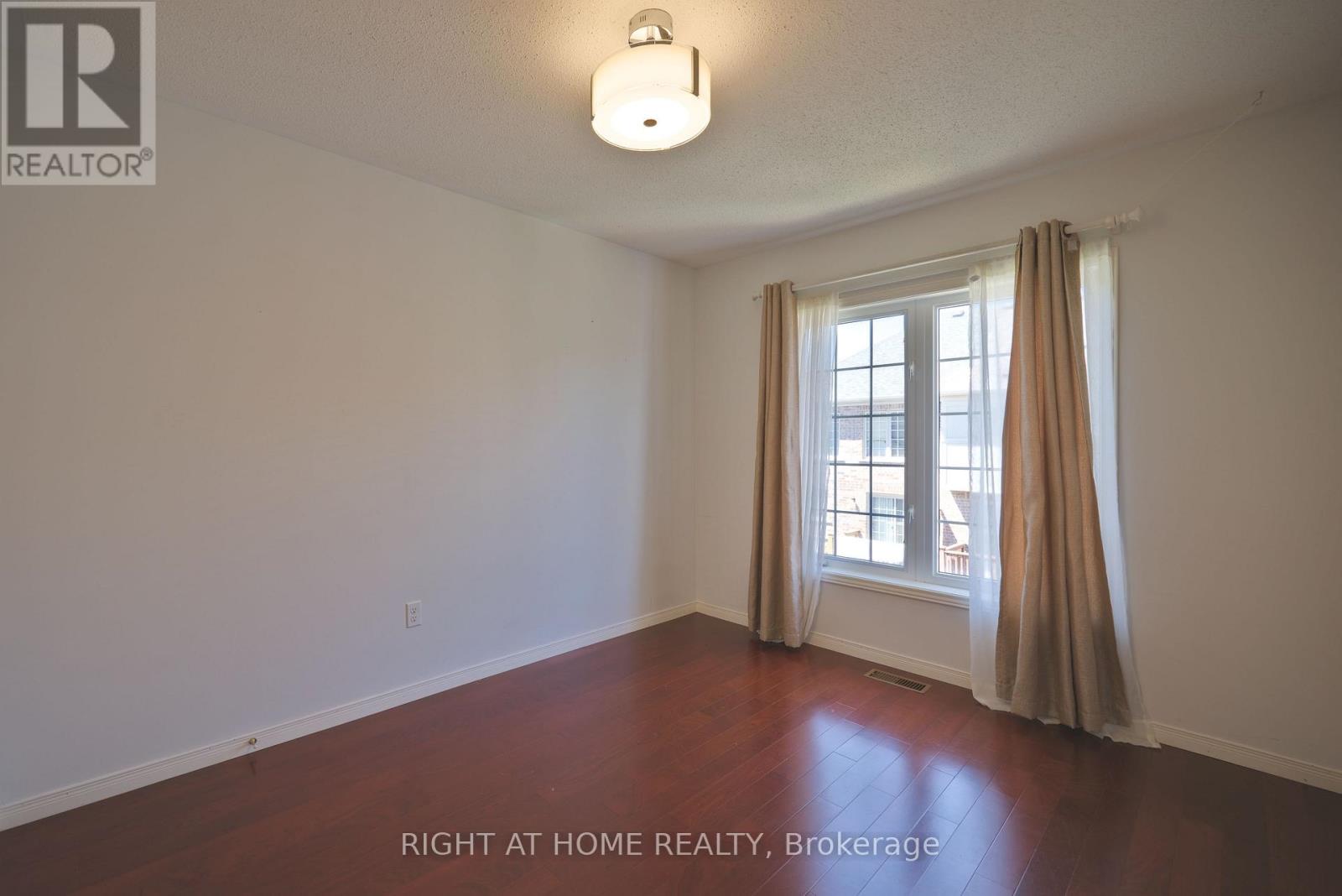38 Warrington Way, Markham, Ontario  L6C 0B8 - Photo 17 - N13503428