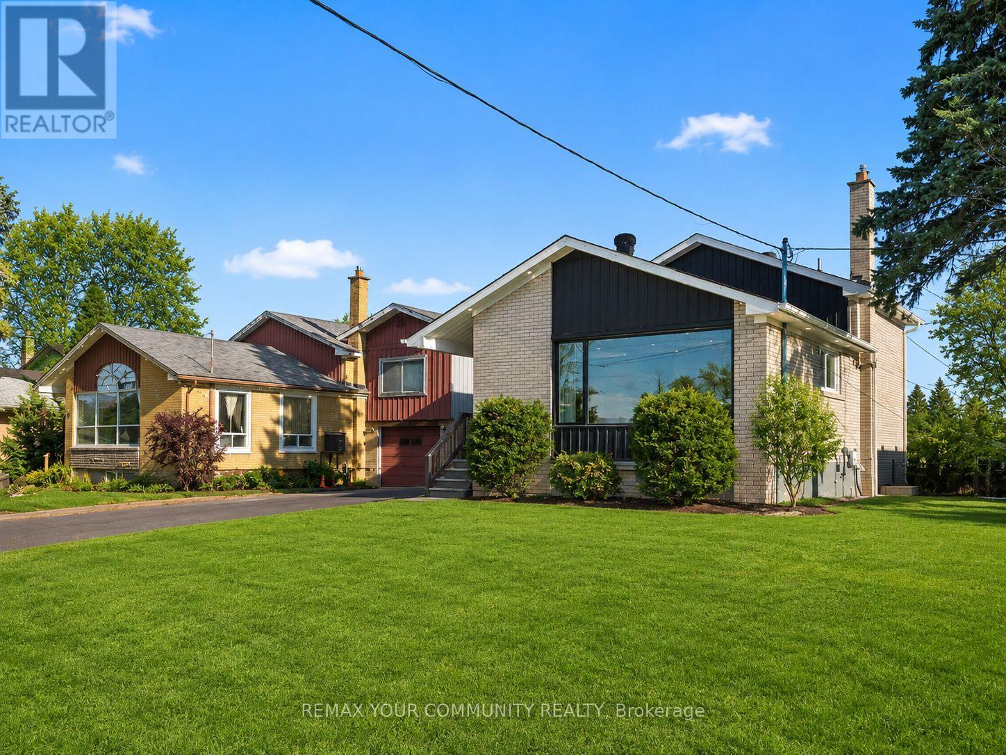 Main - 11 Webster Drive, Aurora, Ontario  L4G 2A4 - Photo 3 - N13503460