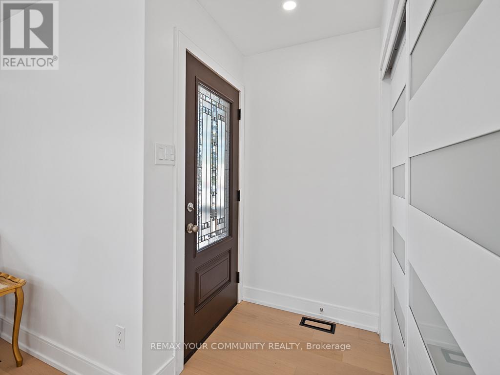 Main - 11 Webster Drive, Aurora, Ontario  L4G 2A4 - Photo 5 - N13503460
