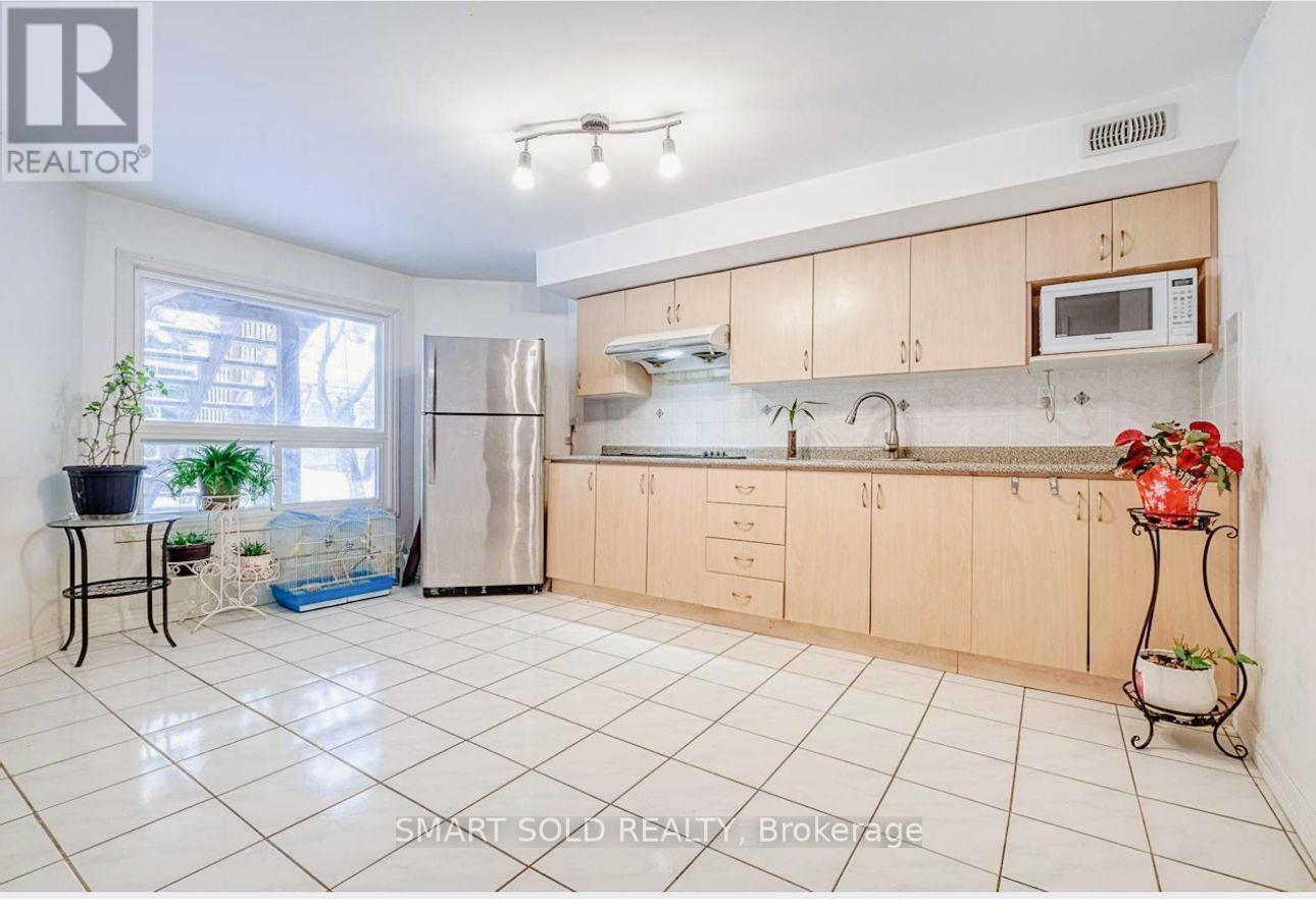 24 Normandy Crescent, Richmond Hill, Ontario  L4C 8L8 - Photo 32 - N13503462