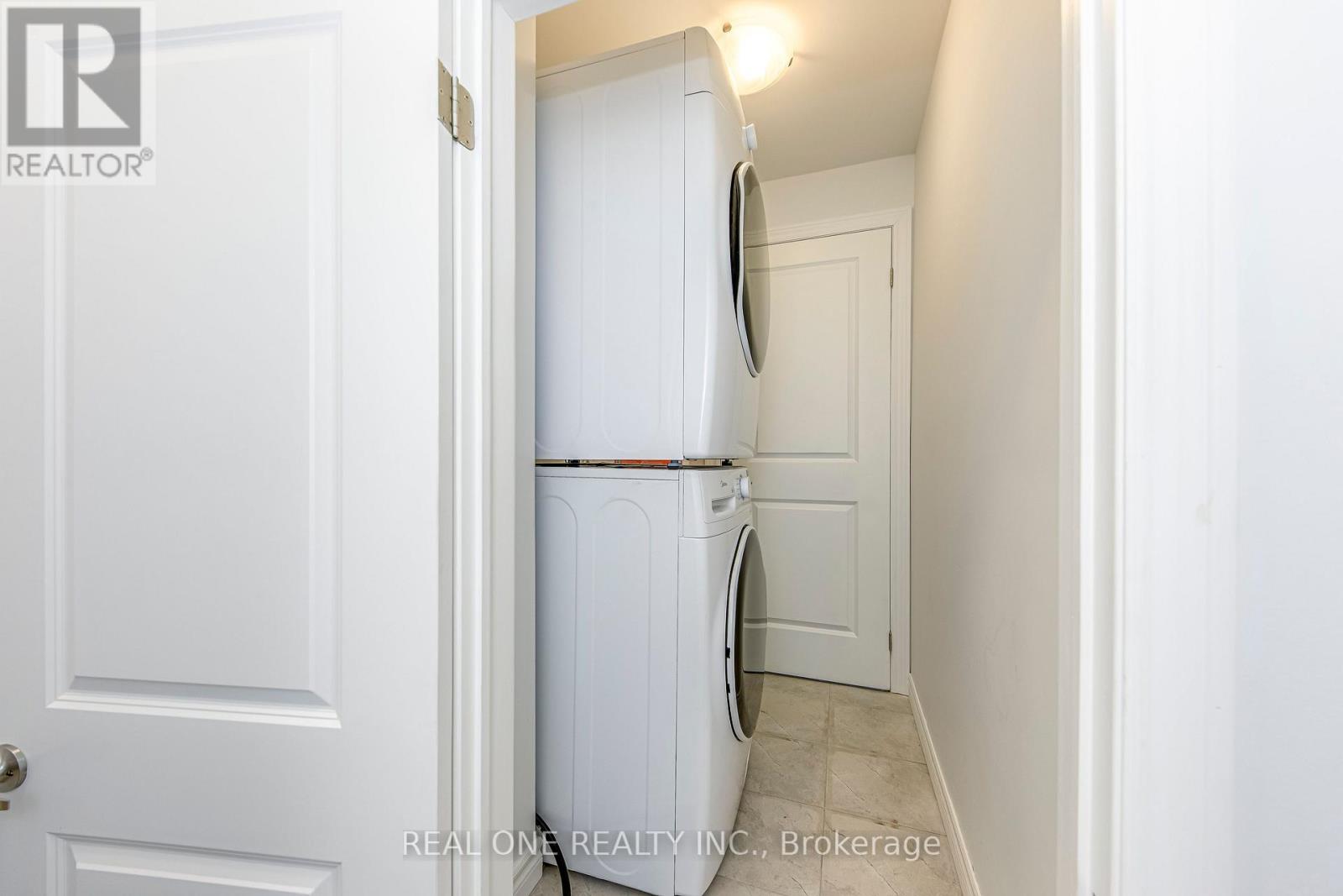1413 William Halton Parkway, Oakville, Ontario  L6M 5N8 - Photo 23 - W13503452
