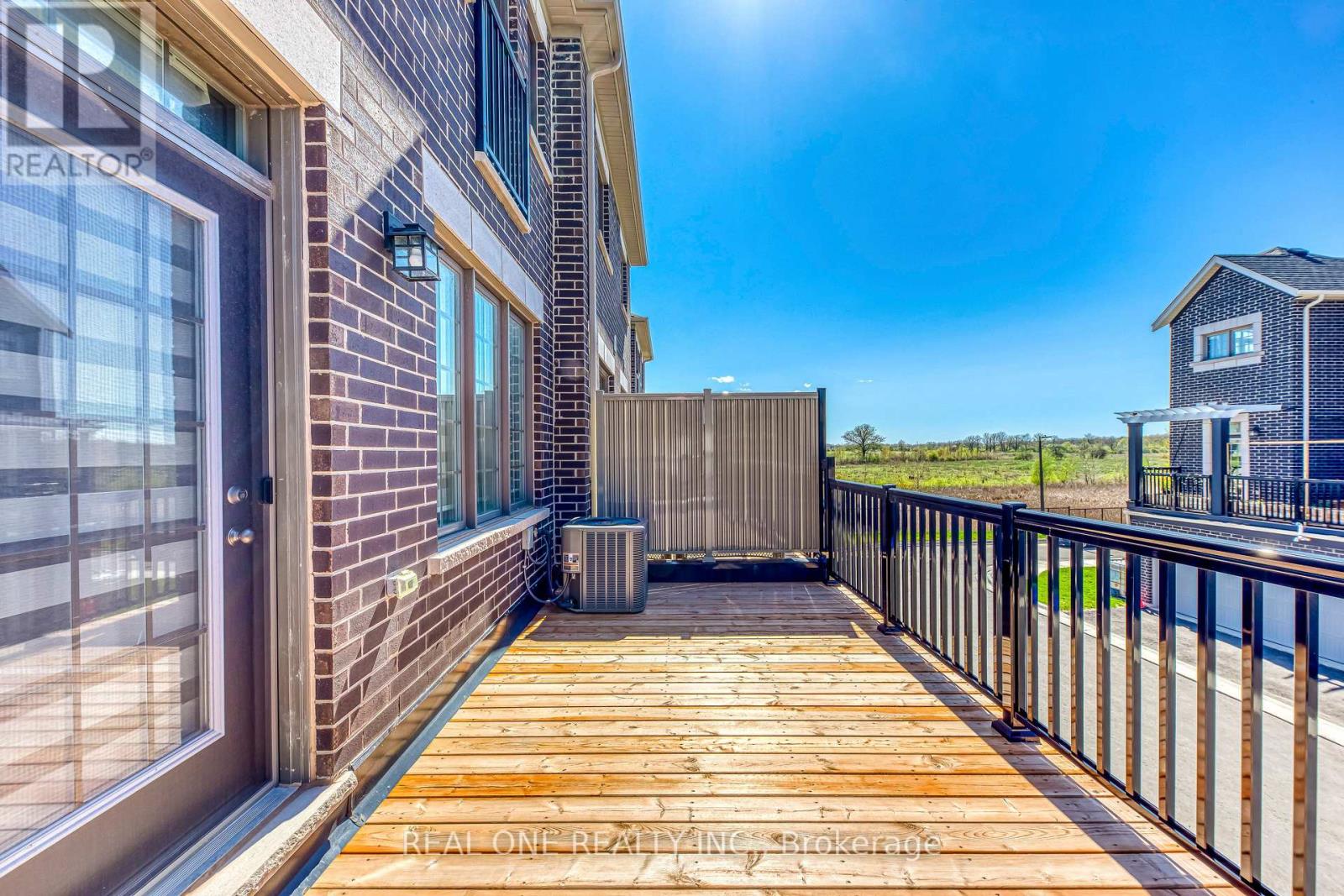 1413 William Halton Parkway, Oakville, Ontario  L6M 5N8 - Photo 24 - W13503452