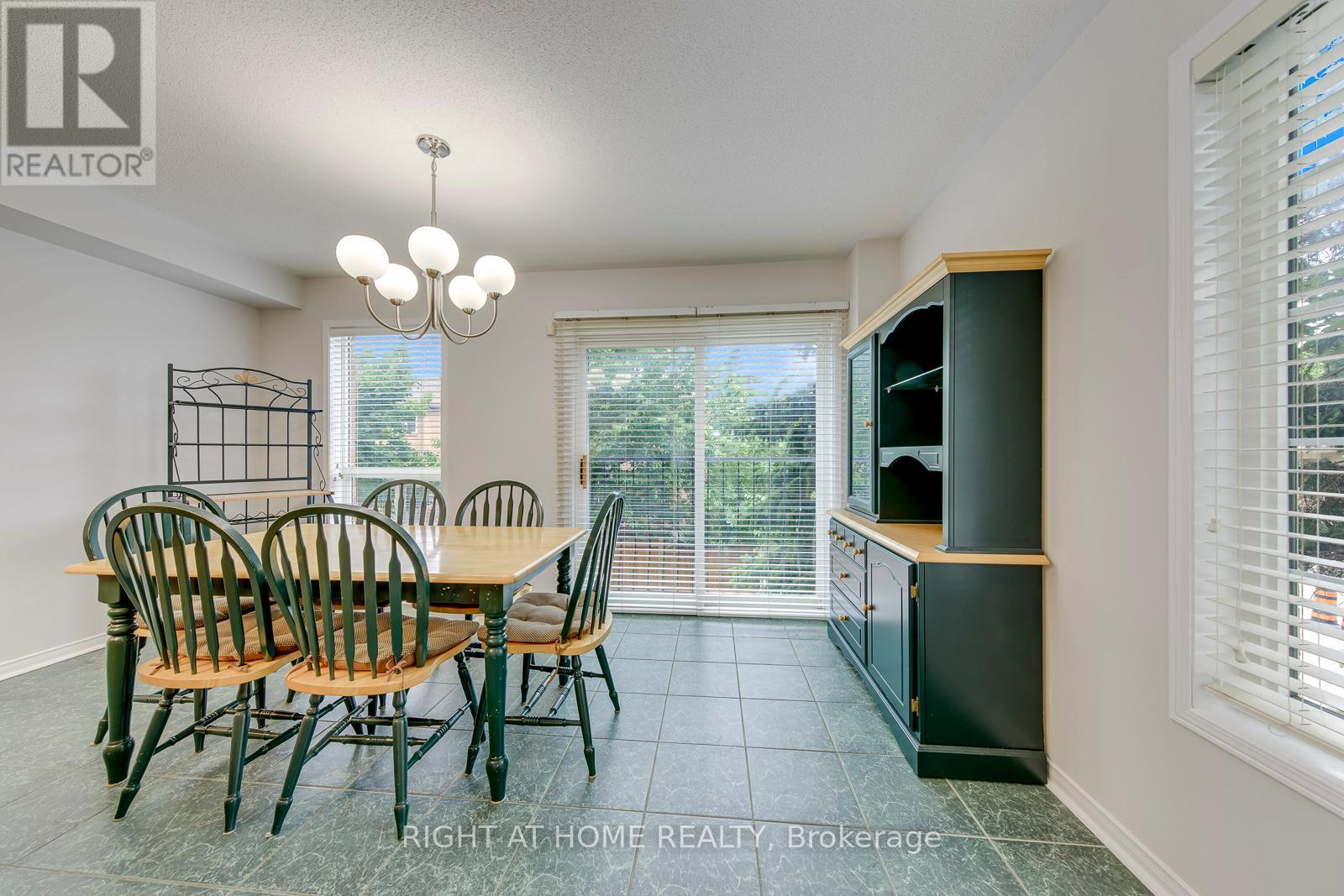 38 - 38 Fairview Road W, Mississauga, Ontario  L5B 4J8 - Photo 19 - W13503454