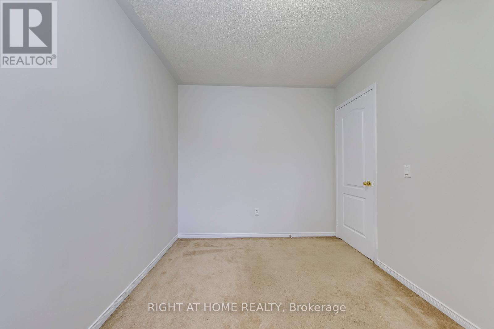 38 - 38 Fairview Road W, Mississauga, Ontario  L5B 4J8 - Photo 35 - W13503454