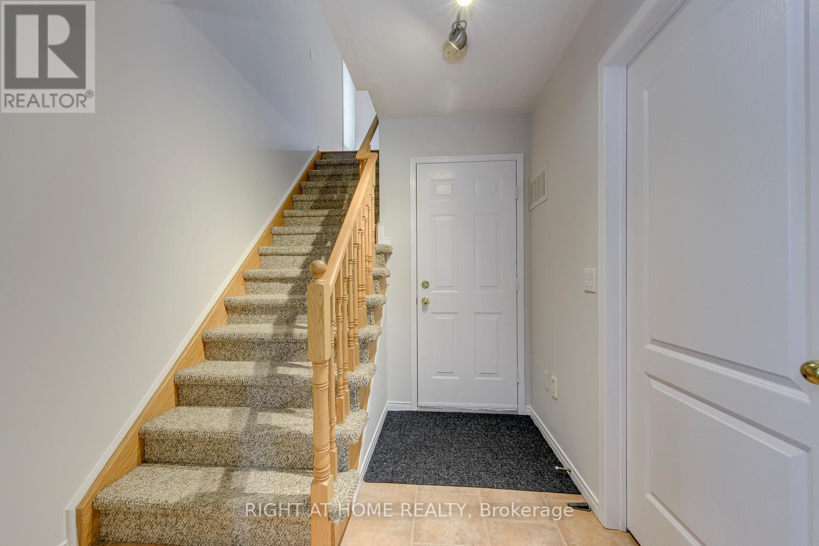 38 - 38 Fairview Road W, Mississauga, Ontario  L5B 4J8 - Photo 38 - W13503454