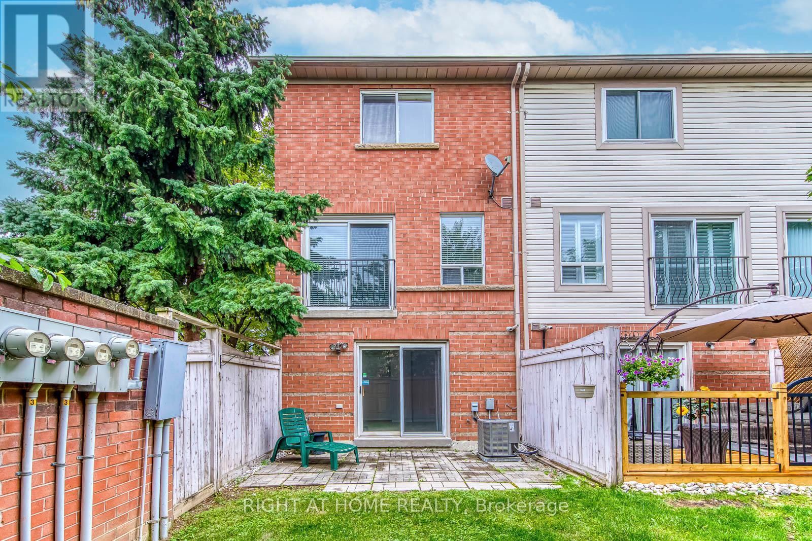 38 - 38 Fairview Road W, Mississauga, Ontario  L5B 4J8 - Photo 43 - W13503454