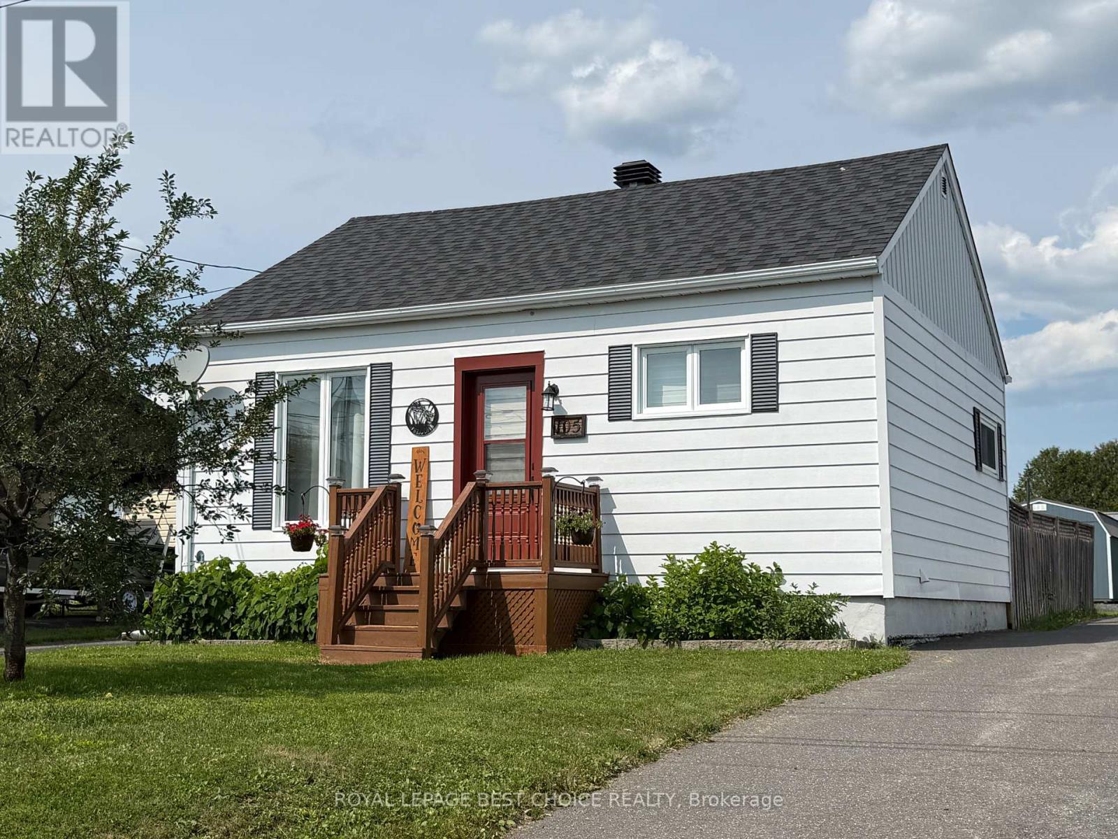 105 PINE STREET W, Temiskaming Shores, Ontario