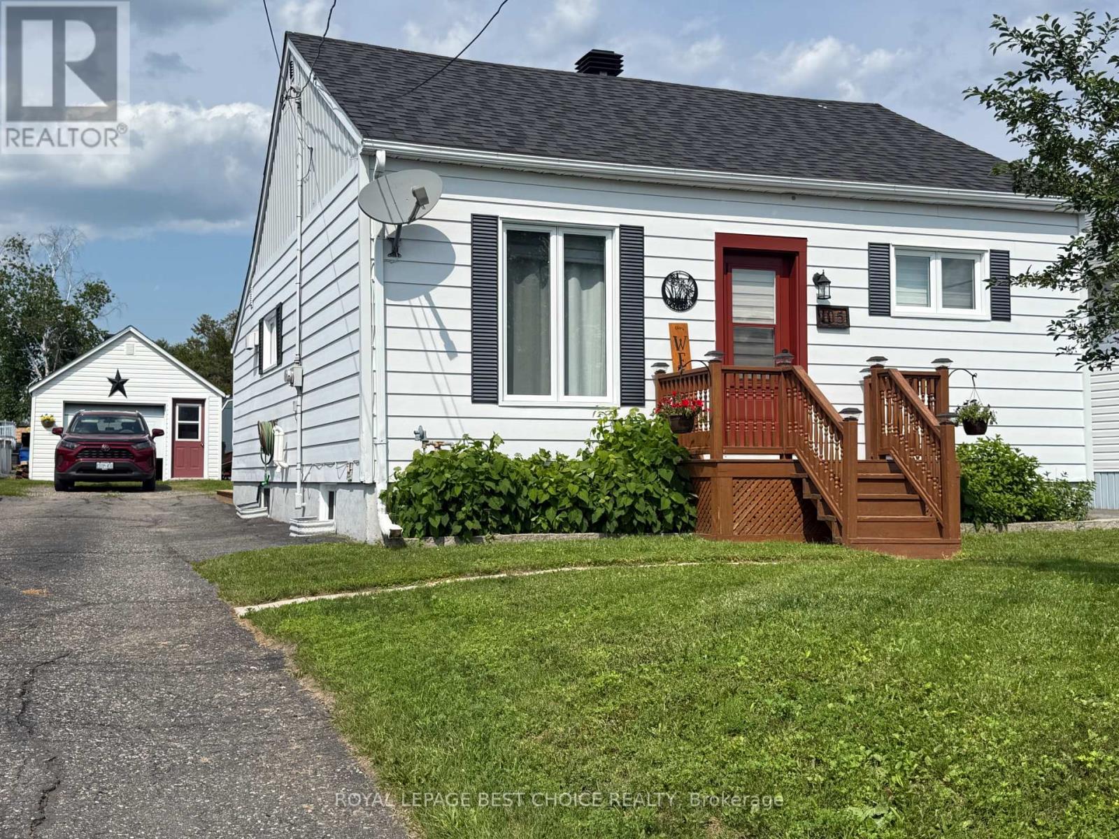105 Pine Street W, Temiskaming Shores, Ontario  P0J 1P0 - Photo 2 - T13503472