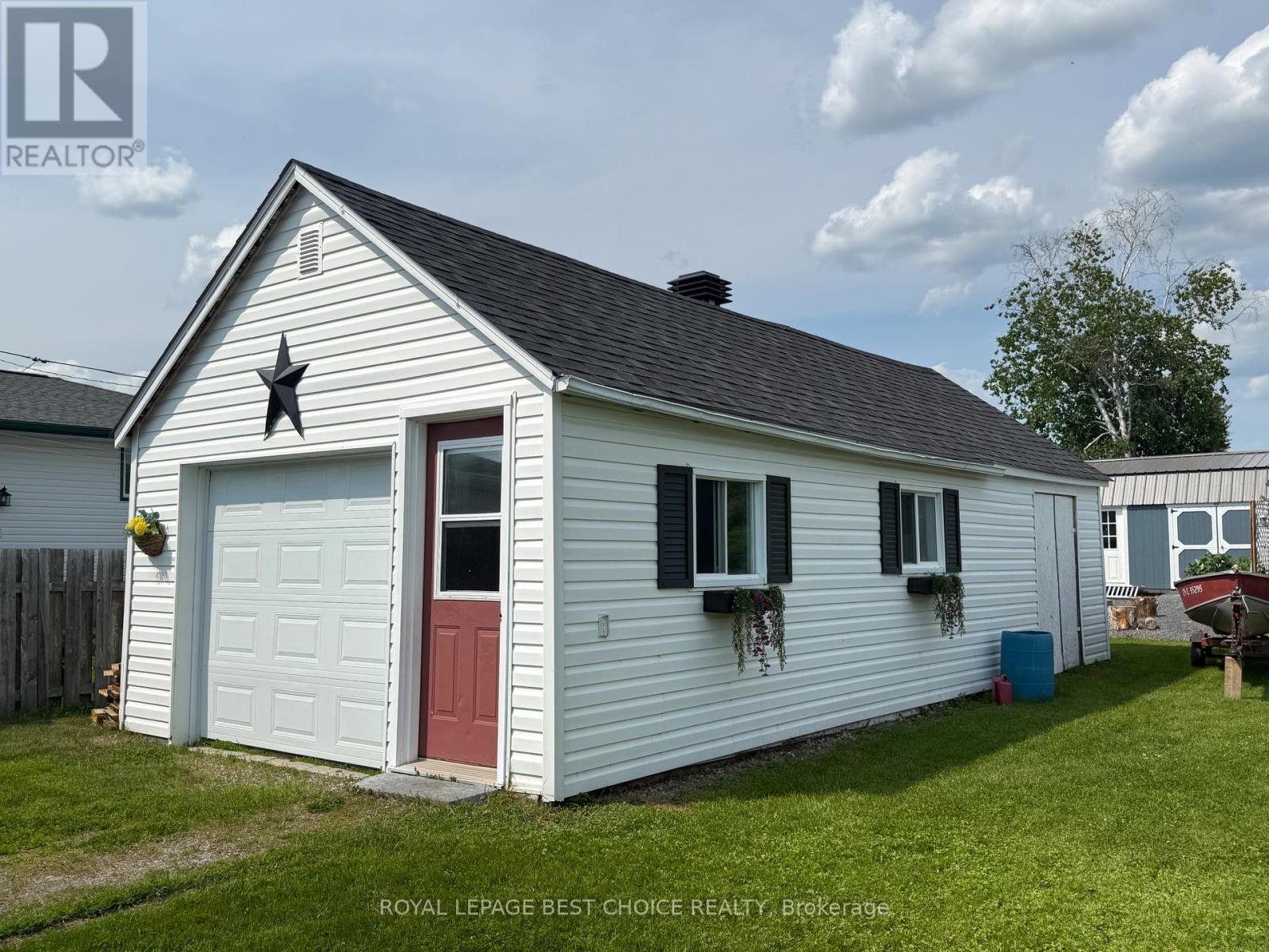 105 Pine Street W, Temiskaming Shores, Ontario  P0J 1P0 - Photo 3 - T13503472