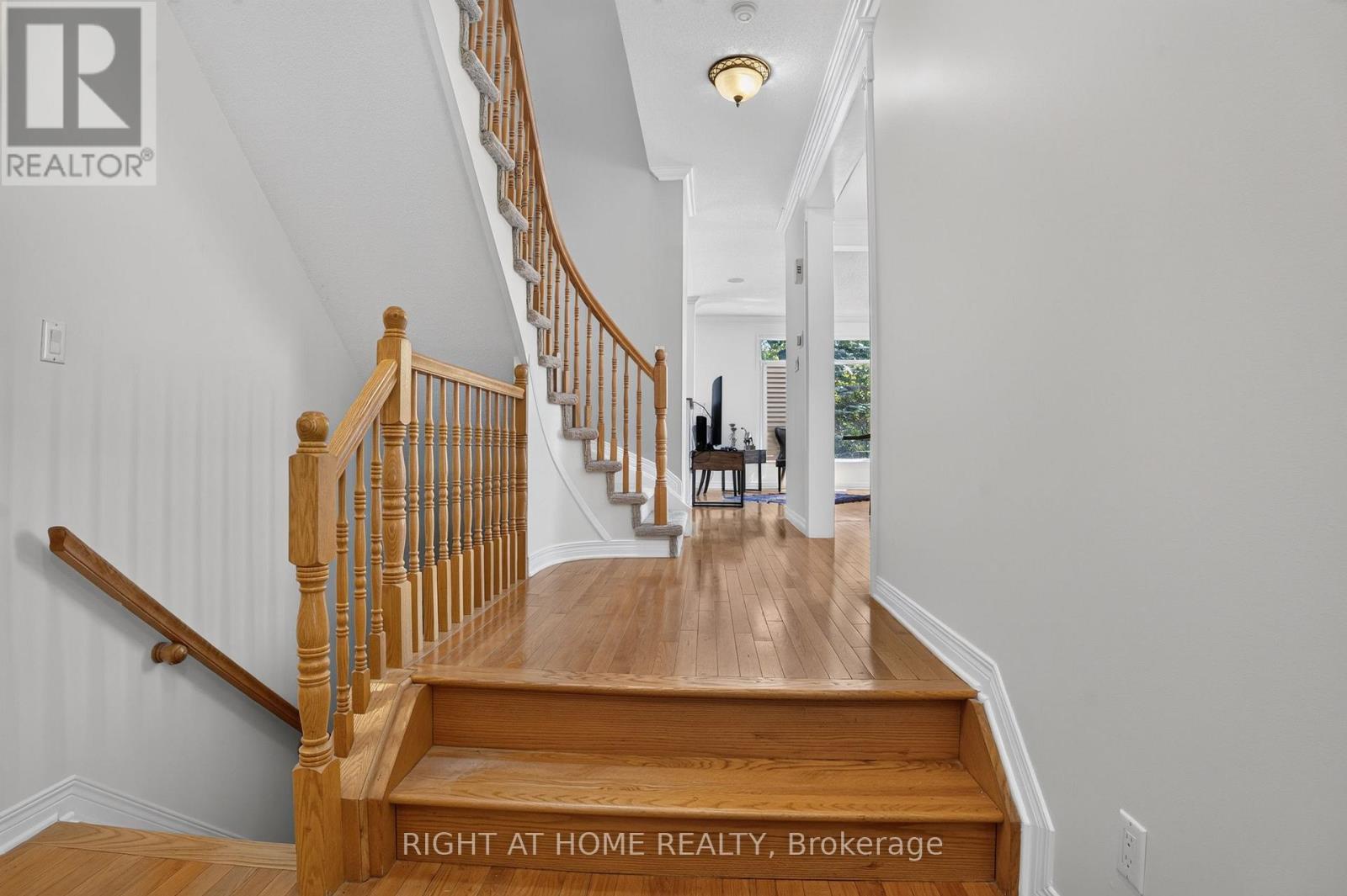 26 Evanshen Crescent, Ottawa, Ontario  K2K 2Z6 - Photo 5 - X13503510