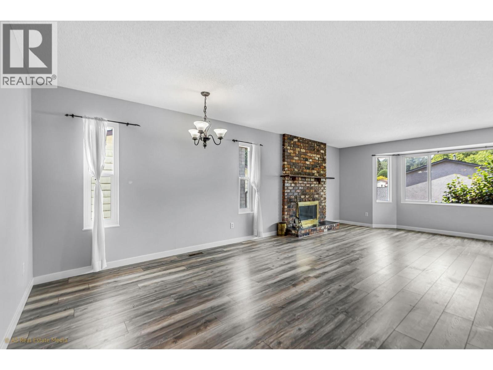 1284 Novak Drive, Coquitlam, British Columbia  V3E 1W9 - Photo 4 - R3141030