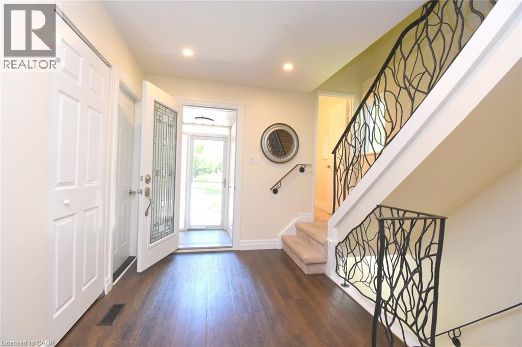 459 Woodview Road Unit# 8, Burlington, Ontario  L7N 2Z9 - Photo 4 - 40844029