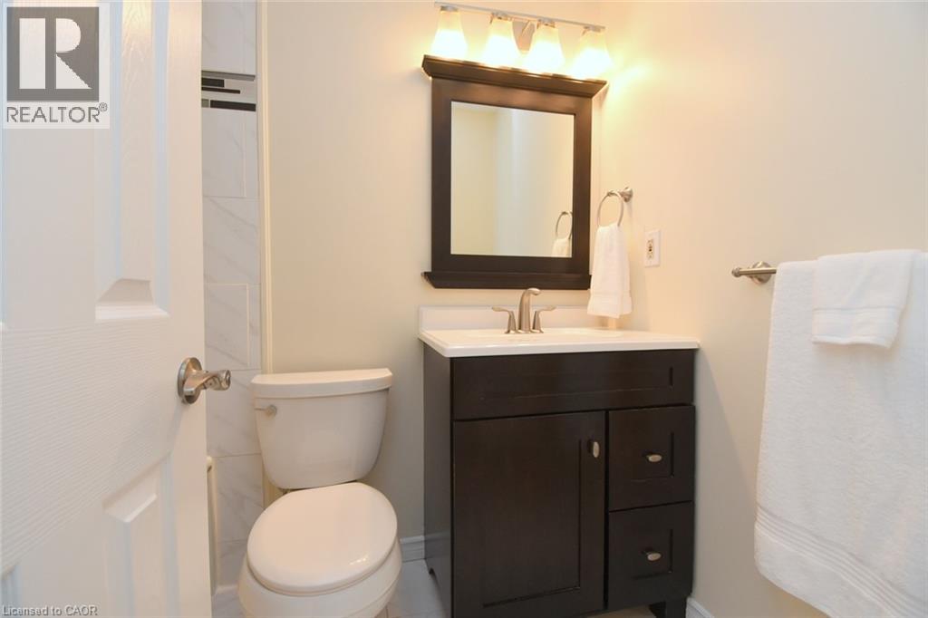459 Woodview Road Unit# 8, Burlington, Ontario  L7N 2Z9 - Photo 17 - 40844029