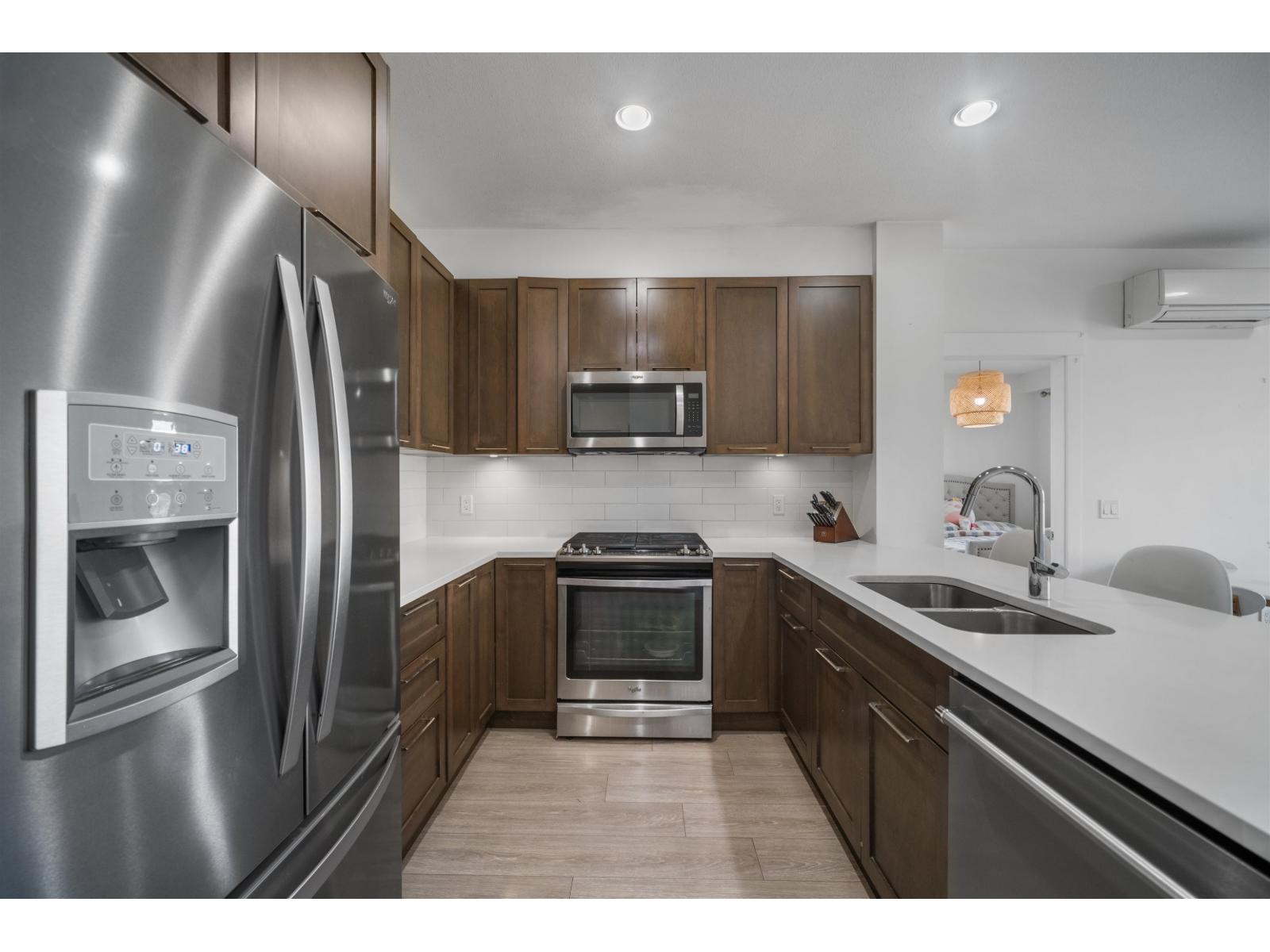 303 22087 49 Avenue, Langley, British Columbia  V3A 0K4 - Photo 4 - R3094882