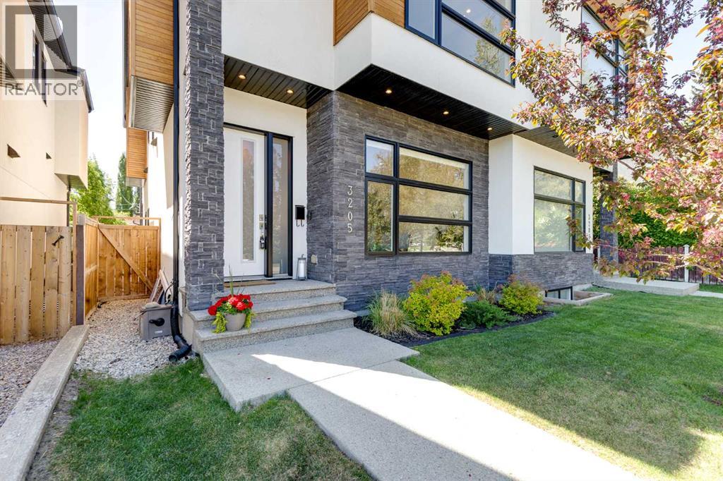 3205 Kinsale Road SW, Calgary, Alberta T3E 4S1 - Photo 2 - A2313642