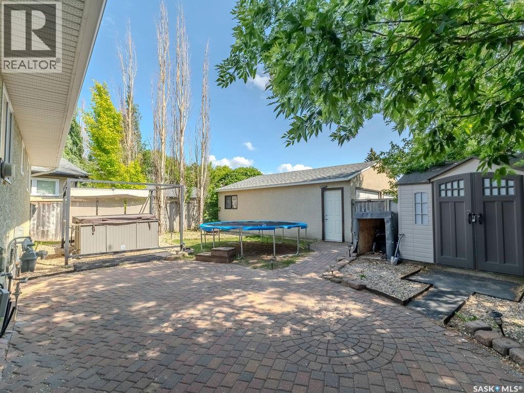 241 Laurentian Drive, Saskatoon, Saskatchewan  S7H 4R8 - Photo 29 - SK040925