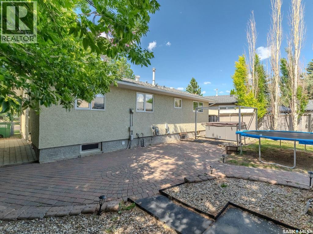 241 Laurentian Drive, Saskatoon, Saskatchewan  S7H 4R8 - Photo 30 - SK040925