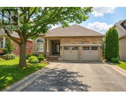 727 MADELINE HEIGHTS, Newmarket, Ontario