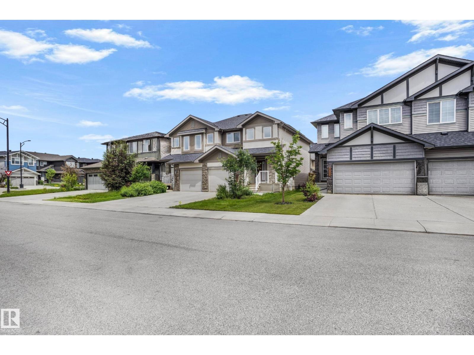 809 Cavanagh He SW, Edmonton, Alberta  T6W 3Y1 - Photo 4 - E4496336