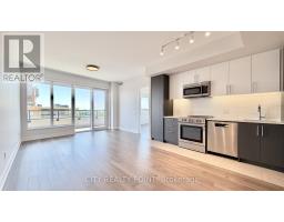 1104 - 2525 BATHURST STREET, Toronto, Ontario