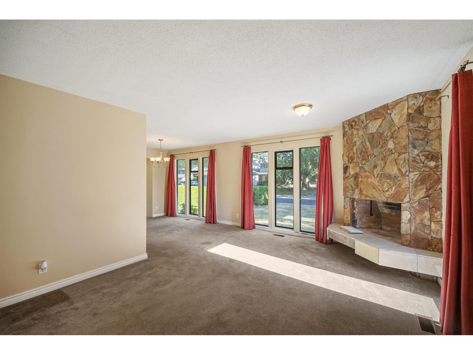 13081 61 Avenue, Surrey, British Columbia  V3X 2H4 - Photo 4 - R3141199