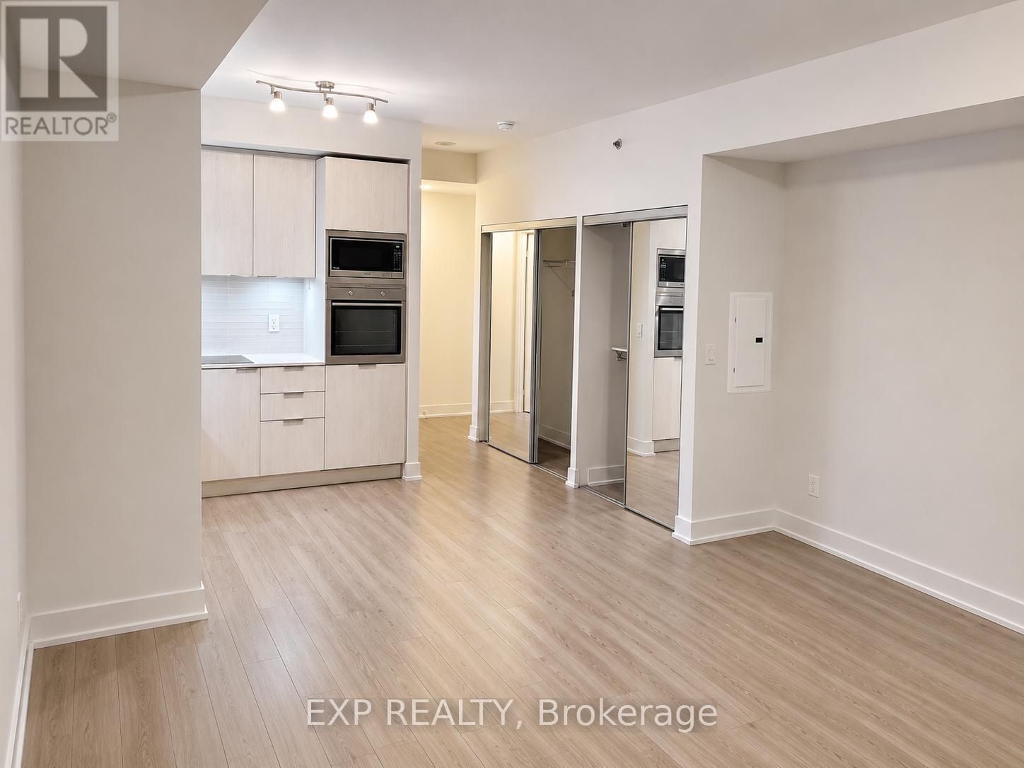 2610 - 318 Richmond Street W, Toronto, Ontario  M5V 1X2 - Photo 3 - C13503560