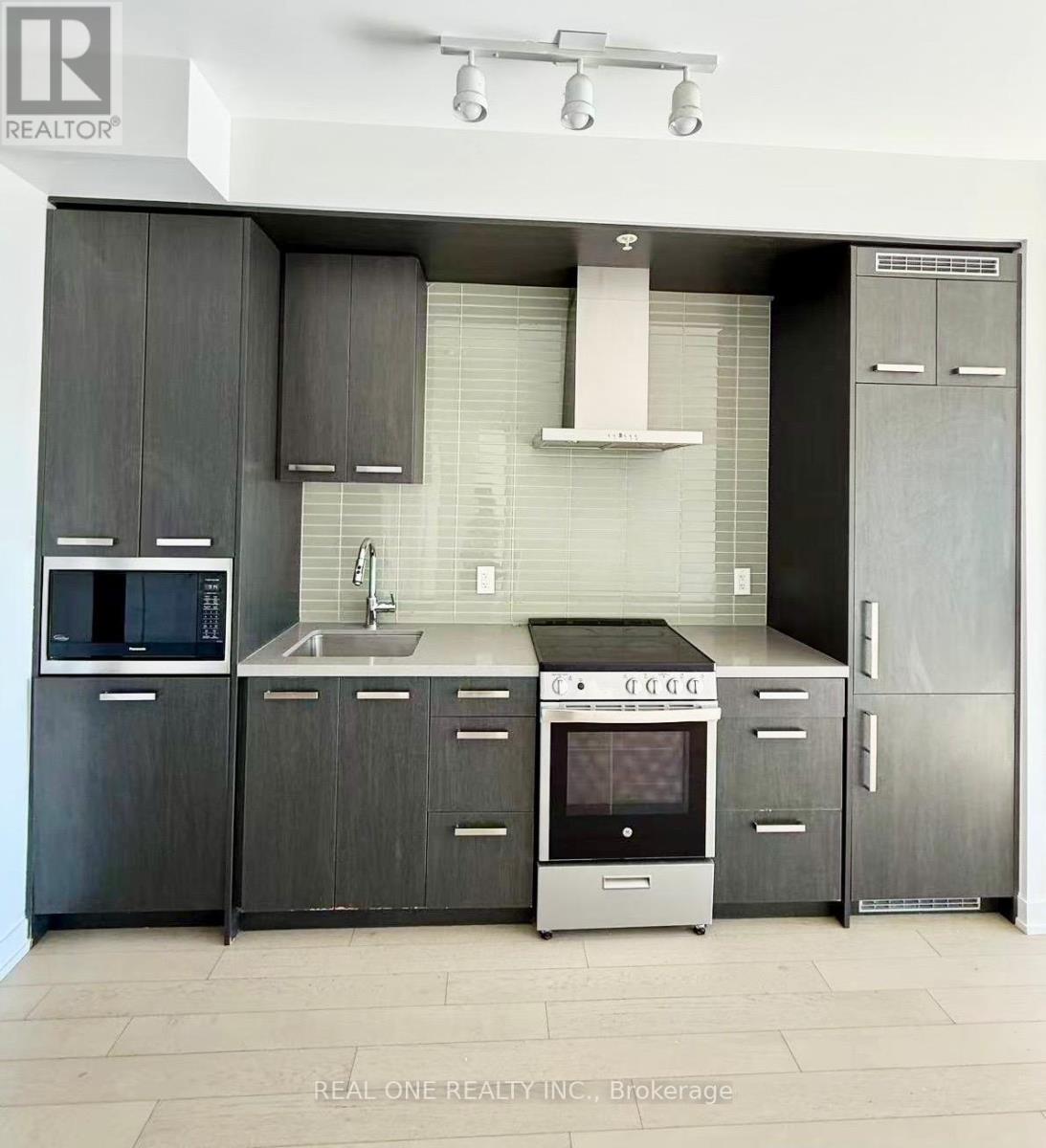 N410 - 120 Bayview Avenue, Toronto, Ontario  M5A 0G4 - Photo 7 - C13503588