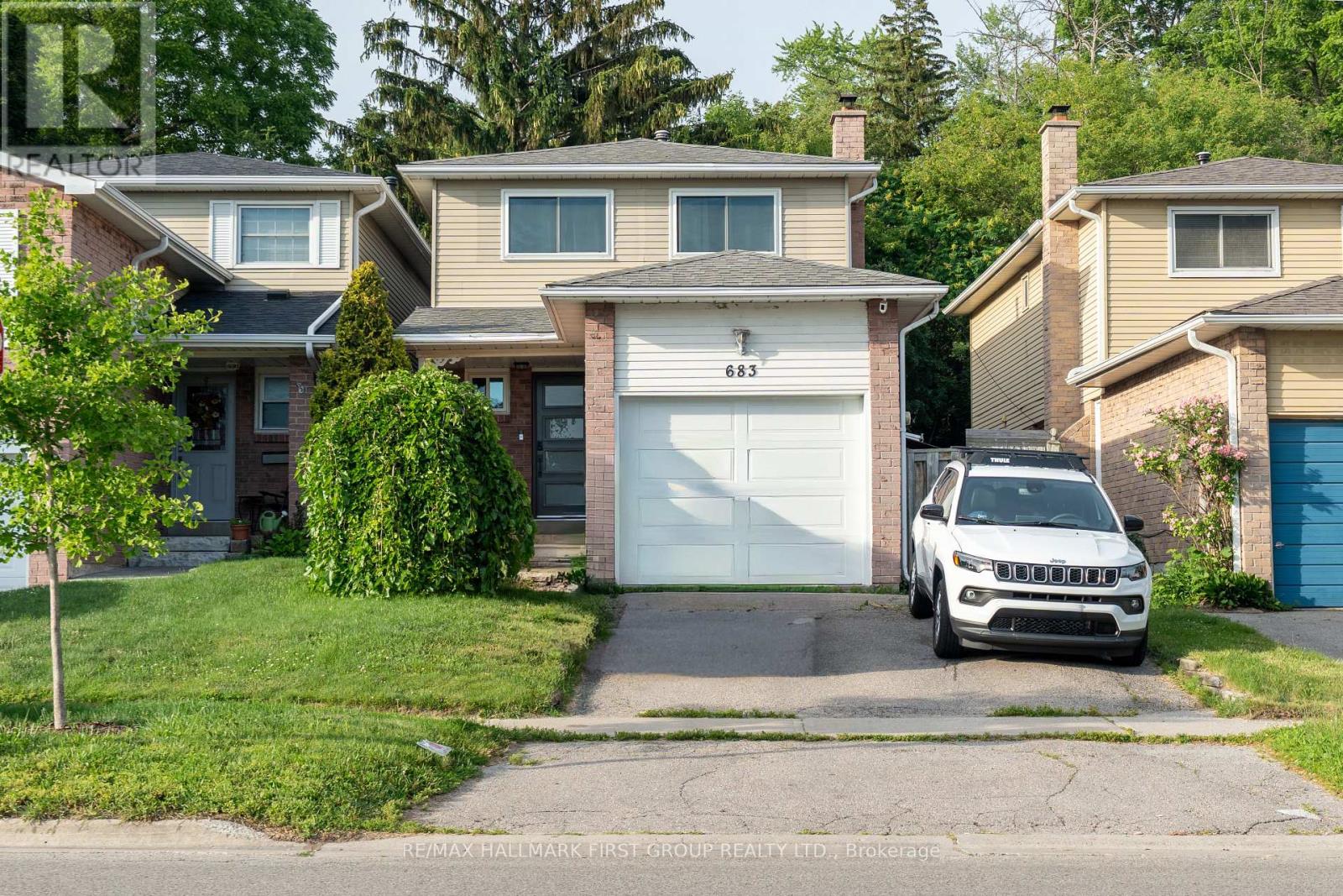 683 Grandview Drive, Oshawa, Ontario  L1H 7V9 - Photo 1 - E13503562