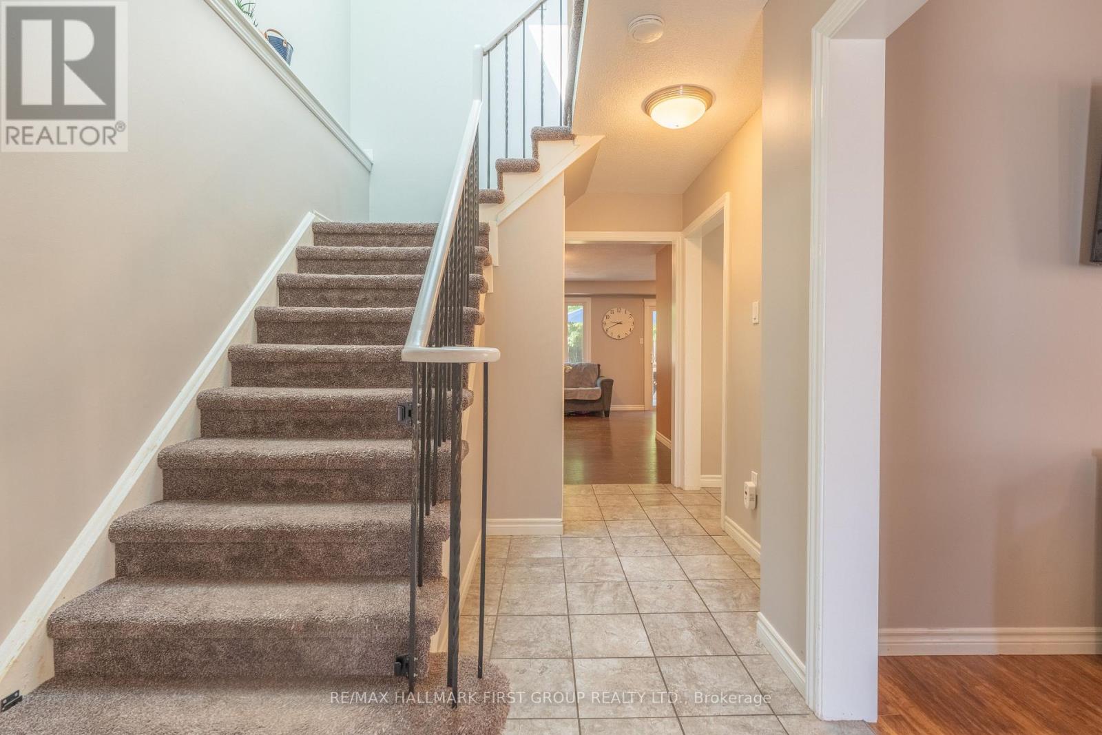 683 Grandview Drive, Oshawa, Ontario  L1H 7V9 - Photo 10 - E13503562