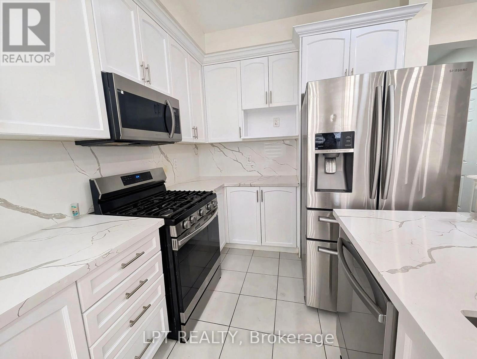 22 Dufay Road, Brampton, Ontario  L7A 4A1 - Photo 6 - W13503606