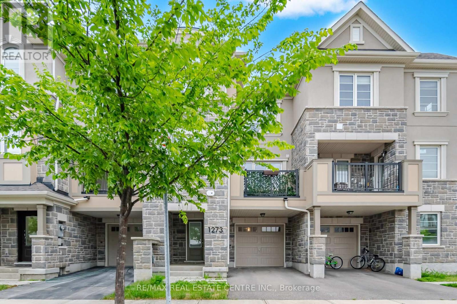 1273 Hop Place, Milton, Ontario  L9E 1S4 - Photo 2 - W13503618