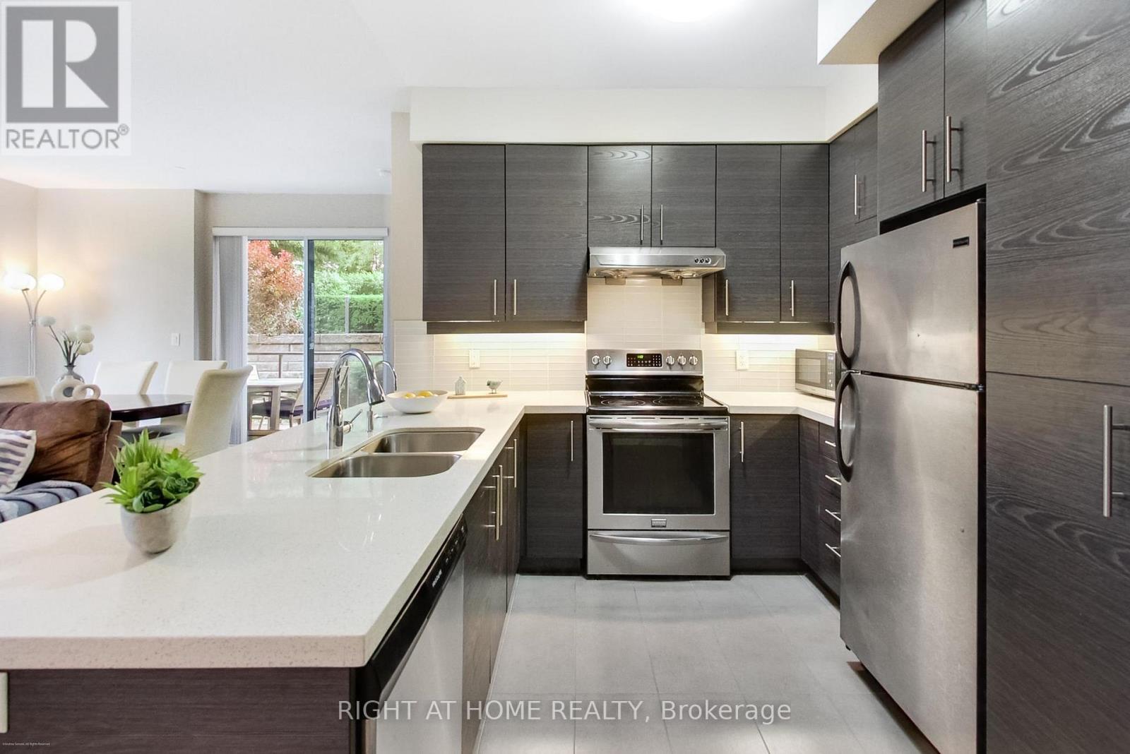 115 - 277 South Park Road, Markham, Ontario  L3T 0B7 - Photo 7 - N13503678