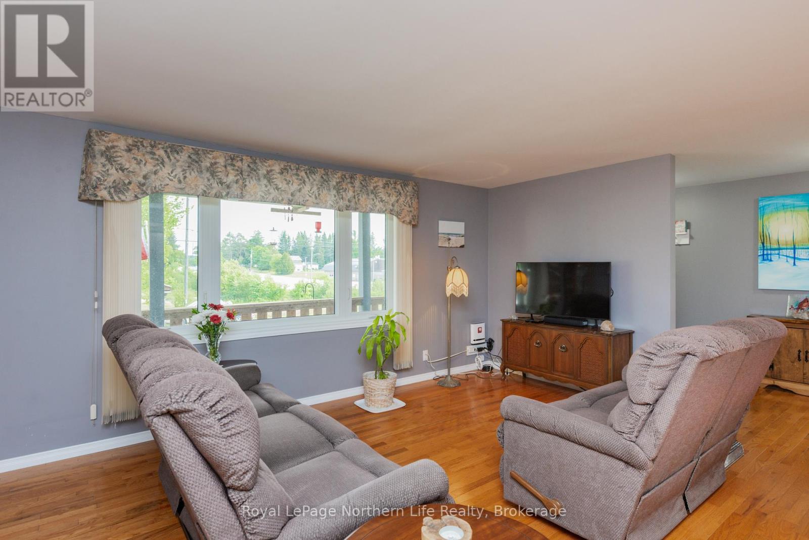 12 Valley View Drive E, Powassan, Ontario  P0H 1Z0 - Photo 16 - X13503722