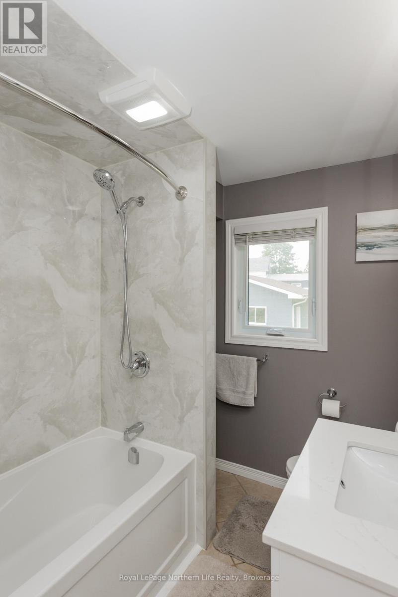 12 Valley View Drive E, Powassan, Ontario  P0H 1Z0 - Photo 26 - X13503722