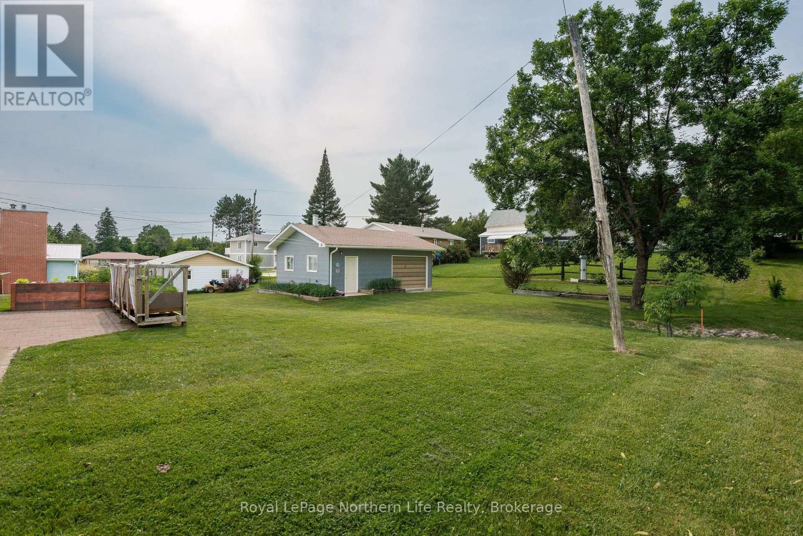 12 Valley View Drive E, Powassan, Ontario  P0H 1Z0 - Photo 7 - X13503722
