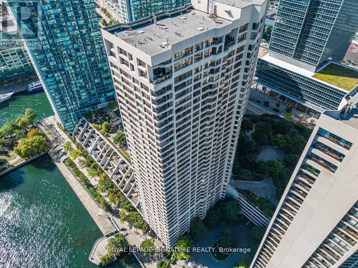 1409 - 65 HARBOUR SQUARE, Toronto, Ontario