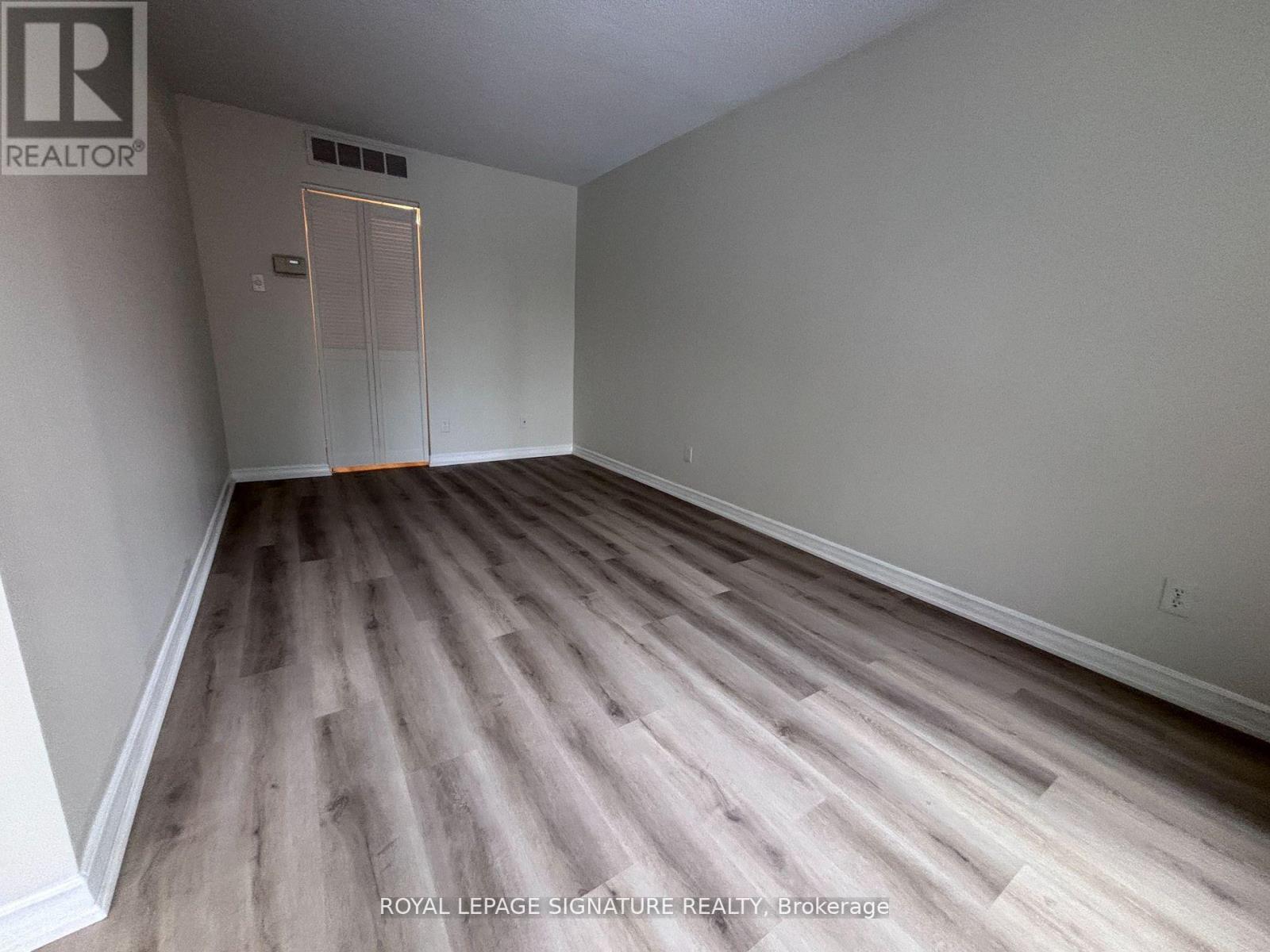 1409 - 65 Harbour Square, Toronto, Ontario  M5J 2L4 - Photo 11 - C13503724